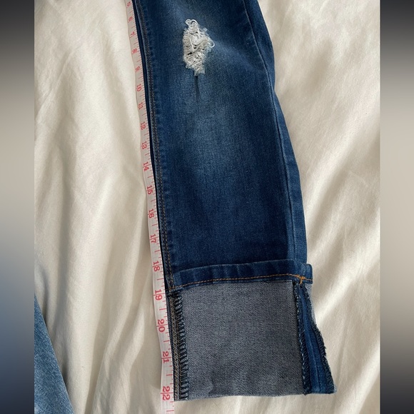 2/$20 EUC, 12, Hudson, distressed Cropped stretch jeans. Like new, Cute w boots! - Picture 3 of 7